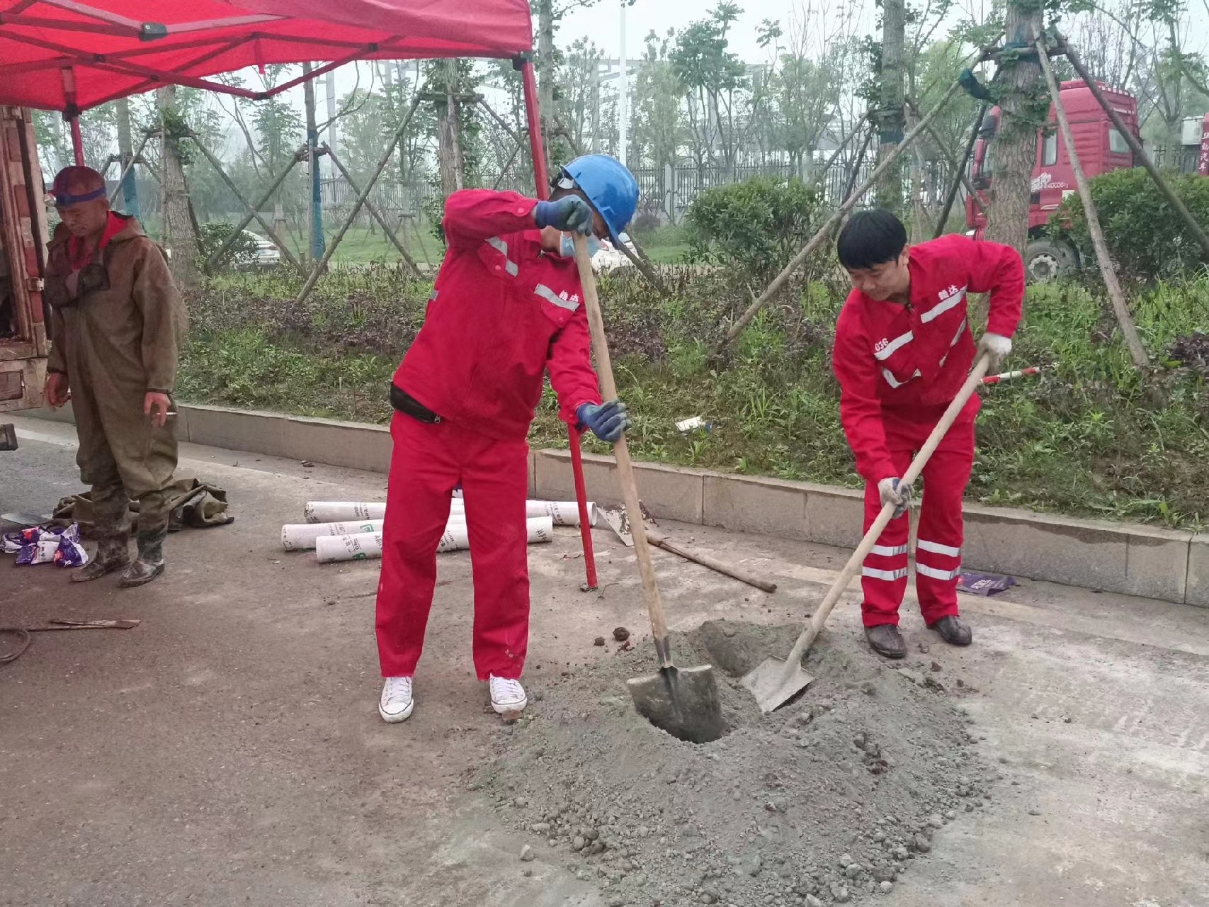 红山管道疏通哪家好】及时进行市政管道清淤